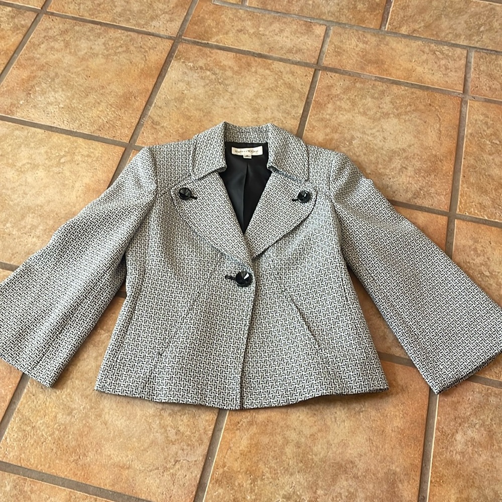 Evan Picone black & white blazer with flare sleeves size 4P